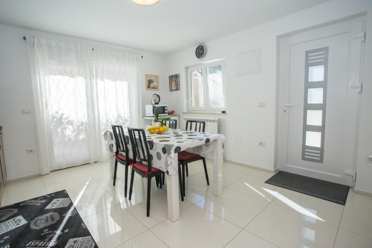 Zagar Apartment 포레치 외부 사진
